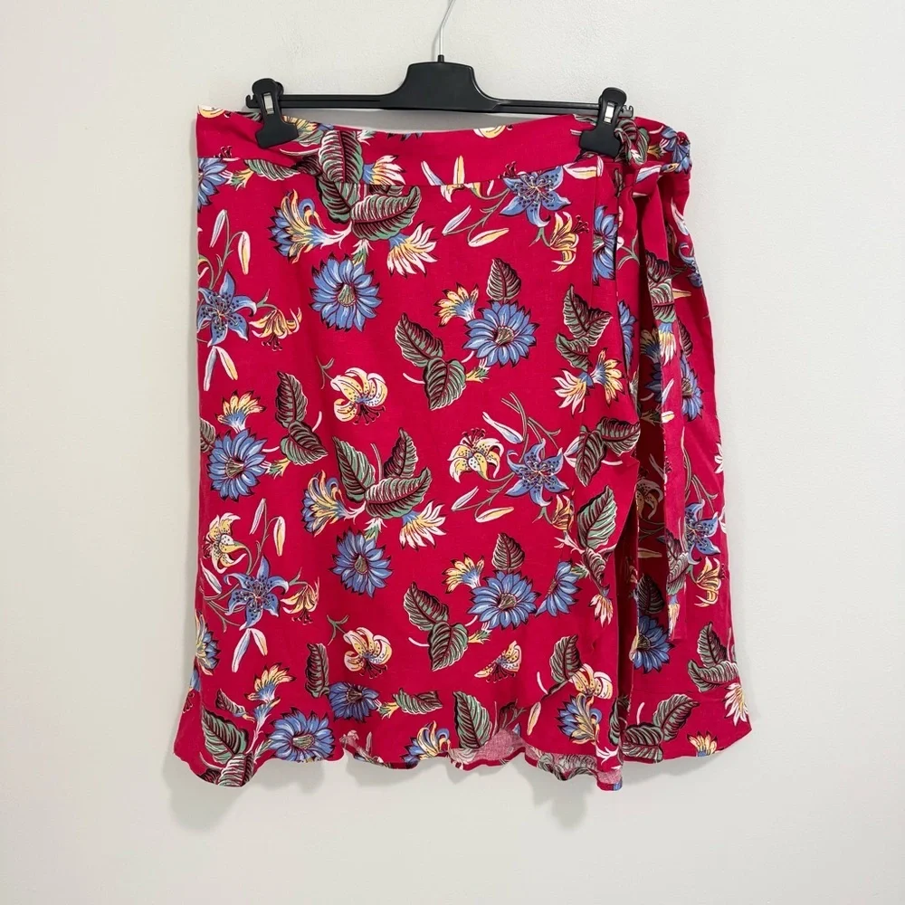 CJ Banks NWT Floral Linen Ruffle Hem Skirt